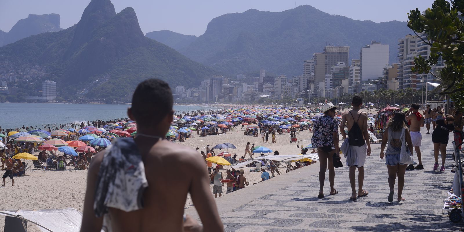 CNDH manifesta preocupação com camelôs após Programa Tolerância Zero