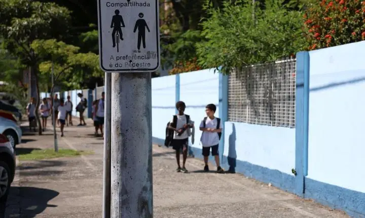 Brasil reduz pobreza, mas amplia desigualdades, mostra estudo